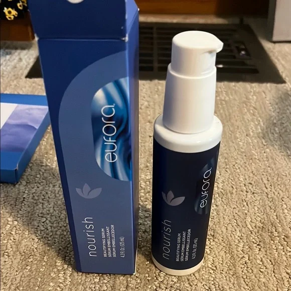 New in Box, Nourish Beautifying Serum - Blue - Picture 4 of 5